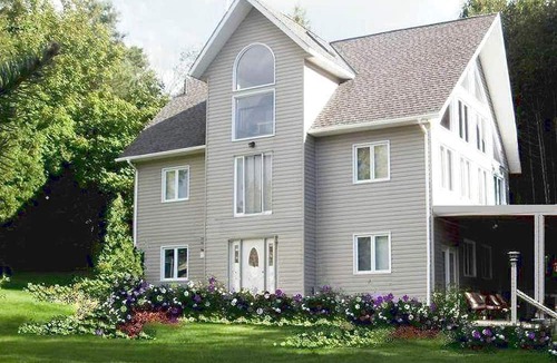 Flesherton Cabin | Peaceful Bed and Breakfast Accommodation by Eugenia Falls near Flesherton, Ontario