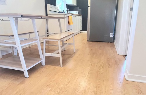 New Toronto Apartment | Peaceful, Clean, and Restorative Stay in Etobicoke – Ideal for Quiet Travelers