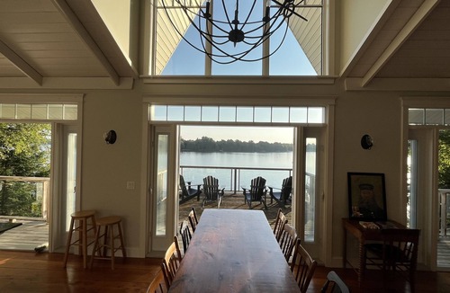 Eugenia Cottage | Peaceful waterfront family cottage on Lake Eugenia