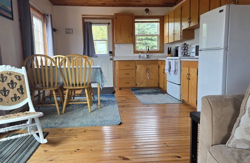 Corran Ban Cottage | PEI cottage, water views, fire pit, A/C, 25 mins from Charlottetown - Donaldston