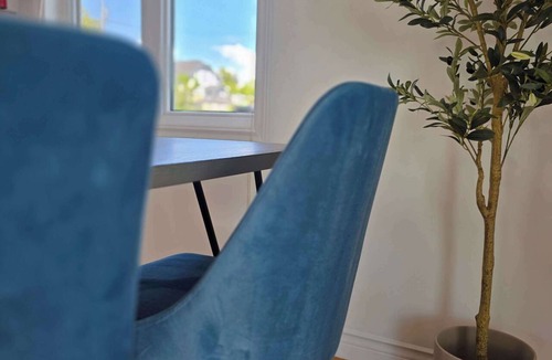 Hunts Point Apartment | Pent House at Hunts Point Beach Cottages