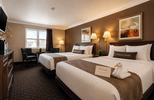 Sarnia Hotel | Perfect for travellers and workers. Pay for home and get hotel experience.