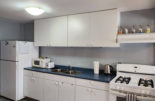 Torbay Apartment | Pet friendly place! Close to hiking trails, taphouse, coffee shop, local bakery.
