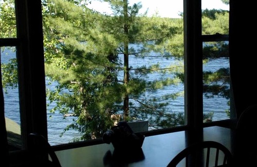 Algonquin Highlands Cabin | Picturesque Cabin near Queen Elizabeth II Highlands of Ontario, Canada