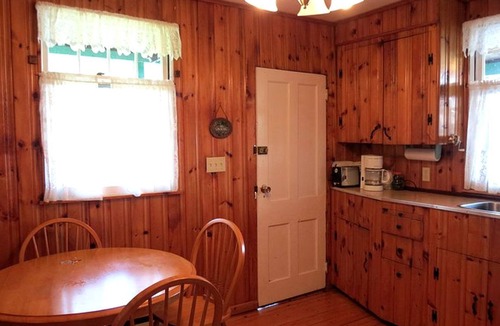 Bayswater House | Picturesque Vacation Cottage with Superb Views near Saint John, New Brunswick