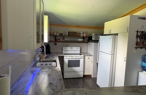 Golden Ski Chalet | Pine Marten Wilderness Cabin - Hot Tub & Mountain Views