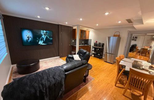 Burke Mountain House | Place near the Coquitlam River Park
