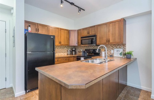 South Pandosy Condo | Playa del Sol Creek Side Getaway!