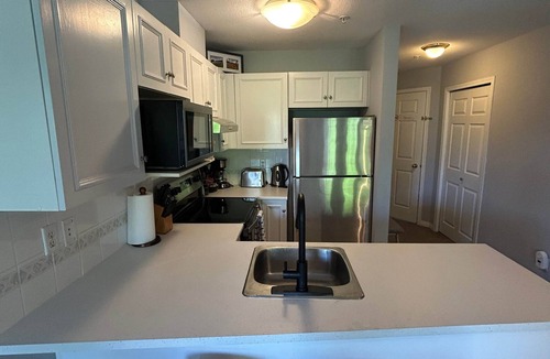 Quail Ridge Apartment | Pond View Studio - 212A