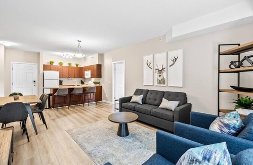 Quail Ridge Condo | Pool-View condo at Pinnacle Pointe Resort-Sleeps 6
