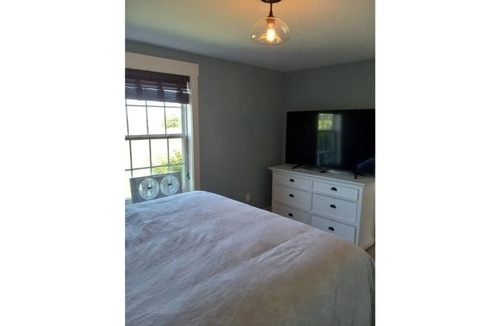 Queens County House | POOLSIDE ESCAPE in the heart of PEI . We are central to everything!