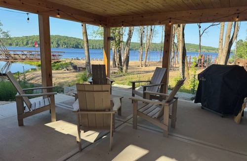 Restoule Cottage | Pragma Luxury Lakefront Cottage w/Hot Tub & Sauna