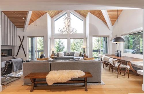 Whistler Village House | Premium 4-Bedroom Chalet