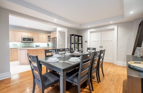 Rosedale House | Prestigious Rosedale Neighbourhood 4 BR Home