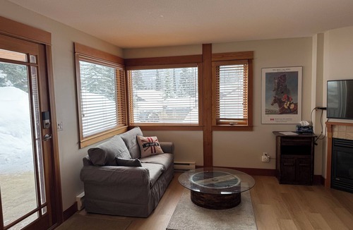 Sundance Estates House | Prime ski-in/ski-out in exclusive Sundance Estates