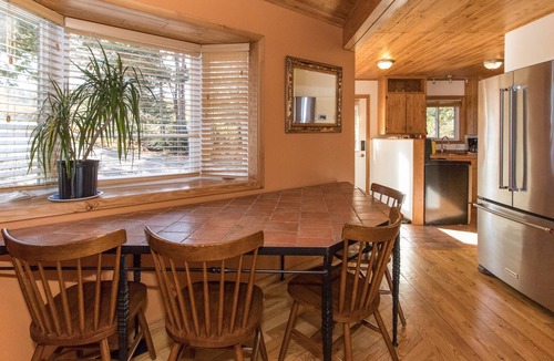 Port Carmen Cottage | Private Cottage Retreat