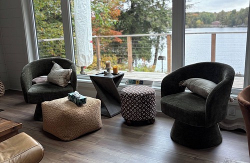McKellar Cottage | Private cove on lake manitouwabing 4 bdrm cottage. close to town of mckellar