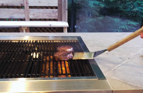 Upper Lonsdale House | Private Creekside Garden Suite - Patio, Deck, BBQ & Free Parking. Pet Friendly.