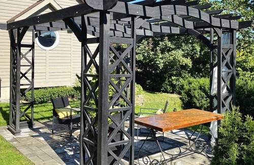 Elora Apartment | Private Elora Studio in heart of Elora
