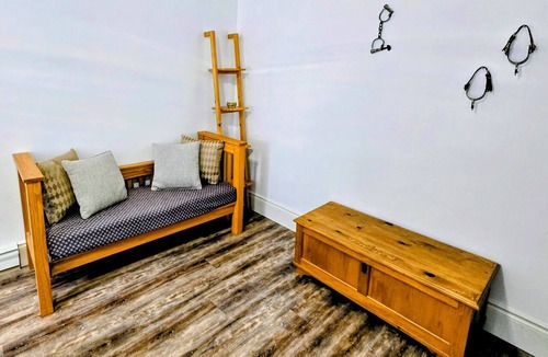 Georgetown Bed & Breakfast | Private floor in Heritage designated House, with kitchen + Pool & garden access