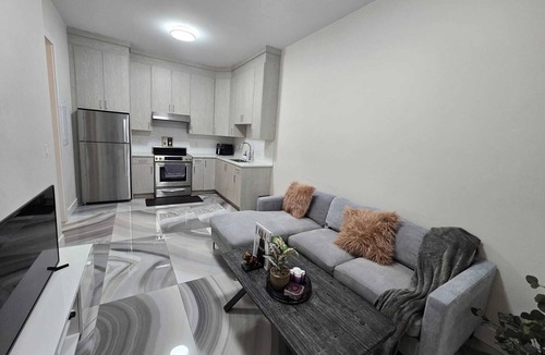 Newton Apartment | Private ground level 1 bed Suite near Surrey Memorial Hospital, Guildford mall.