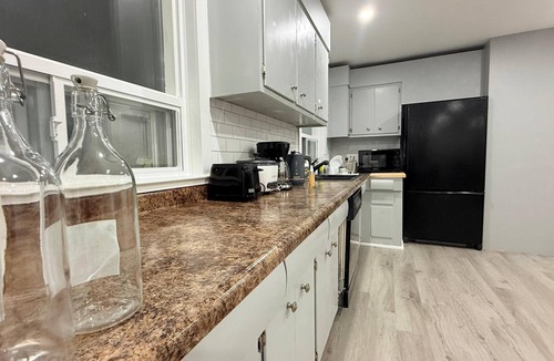 Agincourt House | Private home | 4 Free onsite parkings | Minutes to Hwy 401