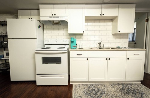 Lethbridge House | PRIVATE Main-Level Suite for Work & Play