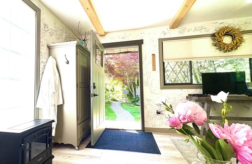 Chemainus Cabin | Private Oasis on 1/2 Acre of Park-Like Property, NO SHARED SPACES