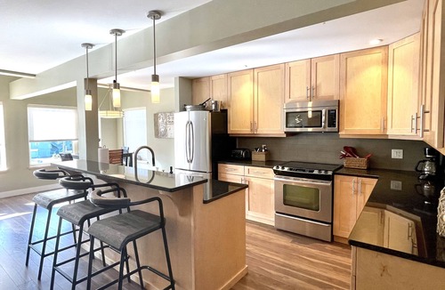 Ucluelet Condo | PROMO 5% WEEKLY AND 5% MONTHLY DISCOUNT! Family Friendly Waterfront condo