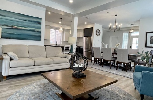 Sardis House | Promontory Paradigm - King Bed/Mountain Views/A/C/Self Check-in/ LONG STAYS