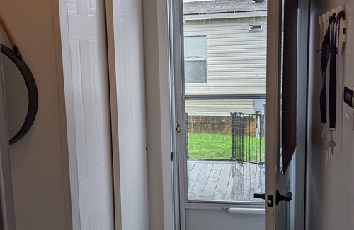 Sherkston Cottage | Quaint 3BR, family/pet friendly retreat perfect for your summer get a way