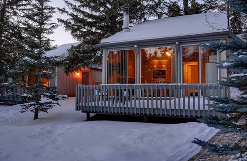 Banff Condo | Quiet, Bright, Cozy Banff Condo