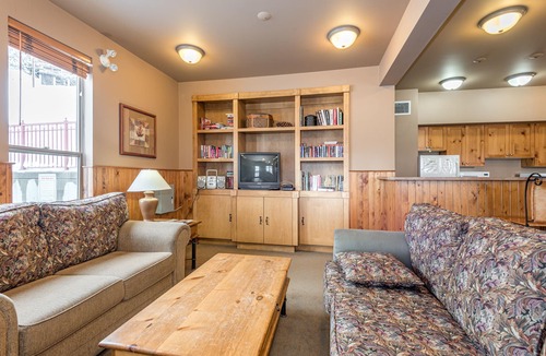 Silver Star Mountain Apartment | Quiet Top Floor Creekside Studio with shared outdoor hot tub - Pet Friendly!