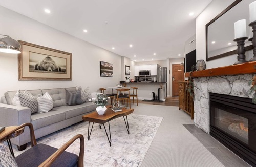 Upper Village Condo | Quiet Vibes Forest View A/C Pool BBQ Netflix | The Suite Life Whistler at Aspens