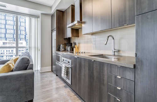 Wellington Place Condo | Rare 3BR 2BA Downtown Toronto Condo | High Floor | Lake View