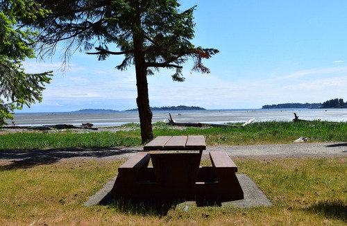 Regional District of Nanaimo House | Rathtrevor Beachfront Condo - Fantastic Ocean Views!