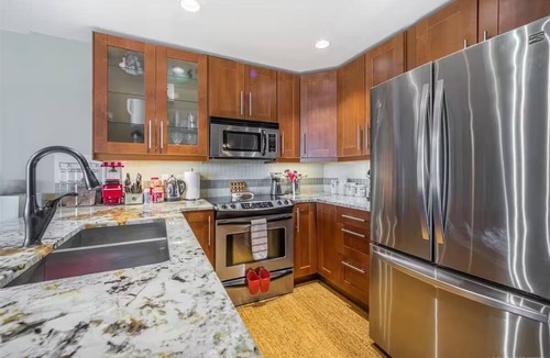 Big White Ski Resort Condo | Raven's Reach in Happy Valley - Private Hot Tub & Shared Pool