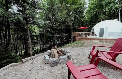 North Frontenac RV Rental | Ravine Dome Surrounded By Nature and Overlooking the Mississippi River in Ompah, Ontario