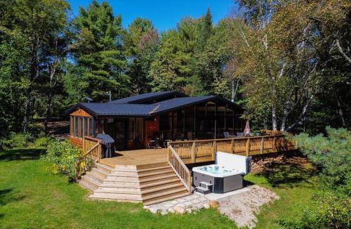 Minden Hills Ski Chalet | Red Cedar Chalet on Brady Lake