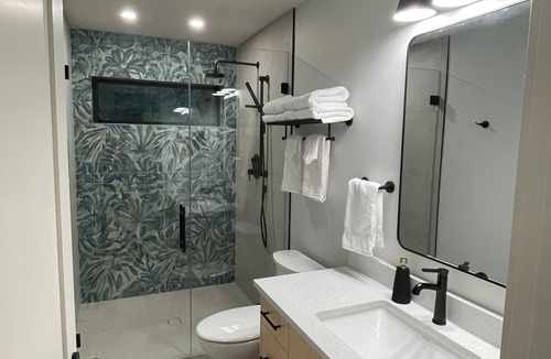 Cumberland House | Relax in this modern and clean 2-bedroom house. Close to everything Cumberland.
