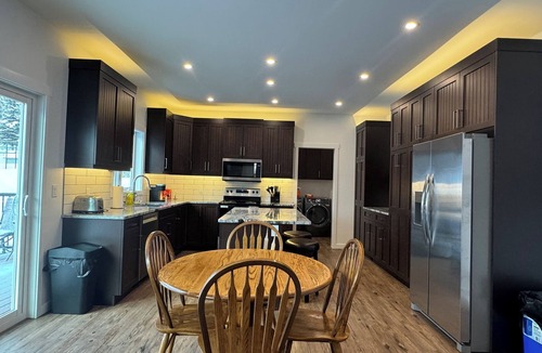 East Kootenay House | Relaxation with all Amenities! Three Bathrooms! (Contact Us)