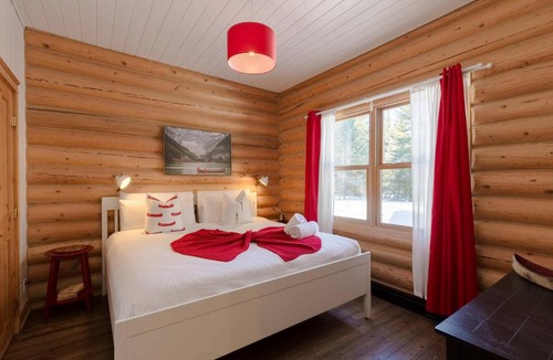 Fiddler Lake Resort Ski Chalet | Relaxing Sauna and Hot Tub, Near Ski Slopes,Trails