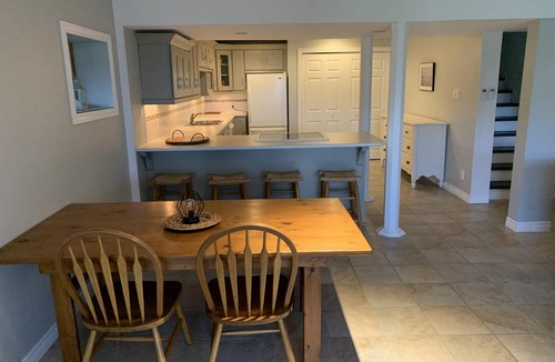Minett Cottage | Renovated 4 Bed, 3 Bath. Mins from Port Sandfield. Tennis! Beach!