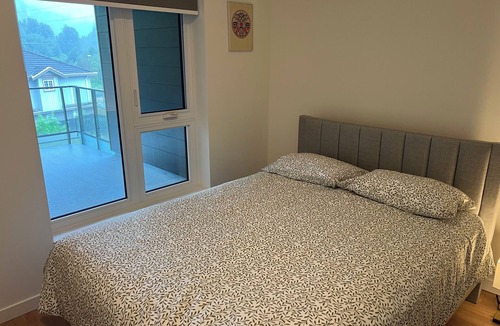 Squamish Condo | Resort Condo: 40 min to Vancouver/Whistler Gym, Rooftop Patio, Hottub, Sauna ETC