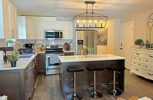 Langford House | Resort Style, LUX 2-Bedroom French Farmhouse Suite on Bear Mountain - Sleeps 4