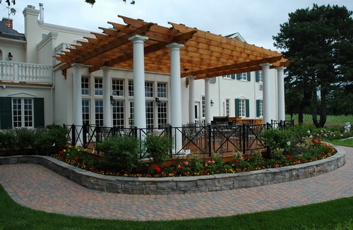 Niagara-on-the-Lake Hotel | Riverbend Inn & Vineyard