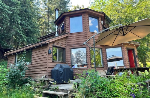 Taghum Cottage | Riverside Eagles Perch-15 minute to Nelson-Under total renovation until Aug 1/26