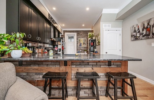 Elora Apartment | Riverside Retreat with Modern Comforts in the Heart of Elora