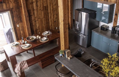 New Glasgow House | Rustic Luxury Retreat, near golf course, beaches & restaurants!