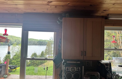Trent Lakes Cottage | Rustic Waterfront Cottage -3 Bedroom,Sunset Views,Screened in Porch,Firepit,BBQ